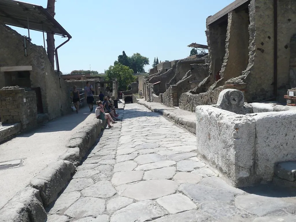 Herculis Domus Ercolano 3*,  Italy
